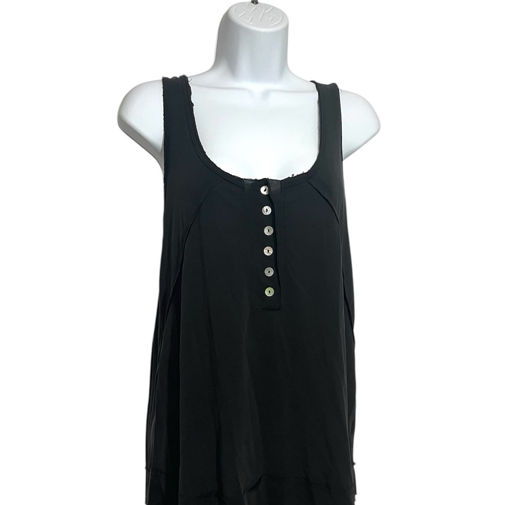 POL Black Scoop Neck Button-Front Distressed Tank Size Medium Grunch Chic